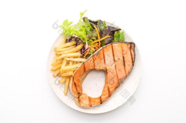 烤的鲑鱼牛排肉片和蔬菜