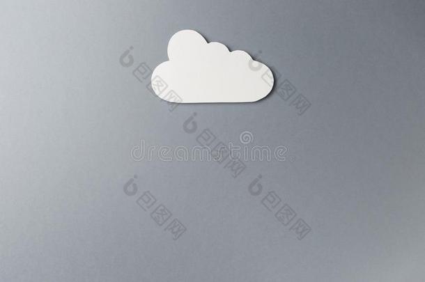 云科技观念.极简主义云向灰色的背景.