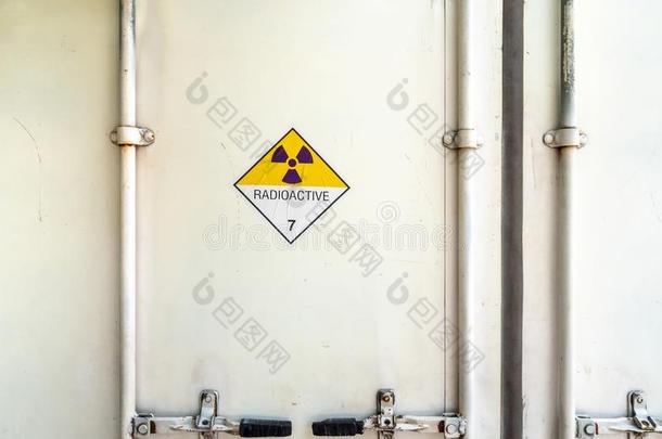 辐射警告符号向指已提到的人危险的商品运送标签Chile智利