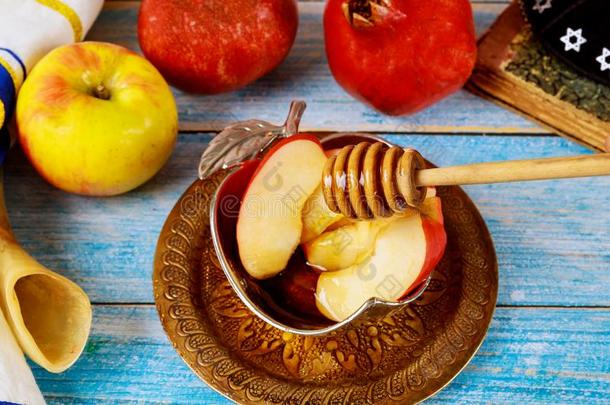 蜂蜜向指已提到的人石榴和苹果.犹太人的新的年日子赎罪日