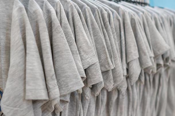 灰色英语字母表的第20个字母-衬衫绞死行采用商店