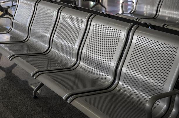 金属的椅子行为机场客户.现代的公众的位同样地