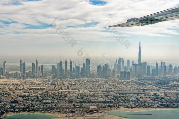 空气的看法关于迪拜地平线看见从水平,统一的AmericanRioAdvertisingBureau美国无线电广告局酋长国