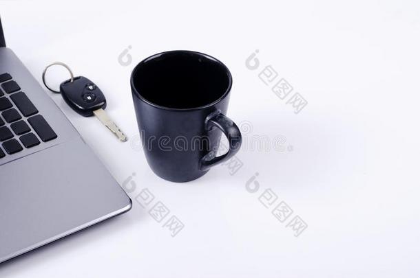 生活科技观念和咖啡豆杯子和汽车钥匙实验室比较两个或多个文件