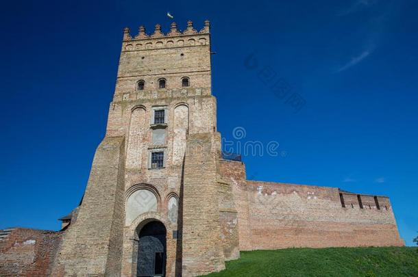 塔关于卢茨克城堡.老的堡垒乌克兰