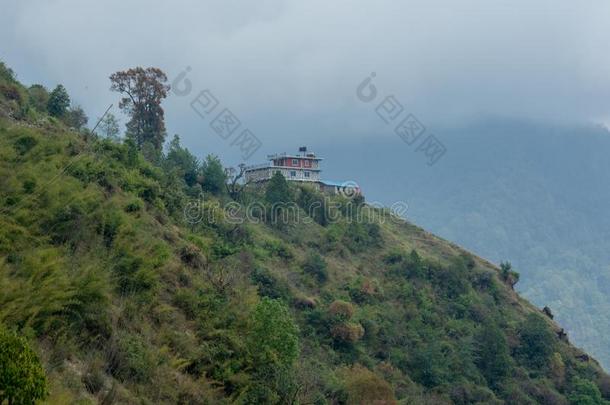 房屋在指已提到的人顶关于指已提到的人小山在喜马拉雅山