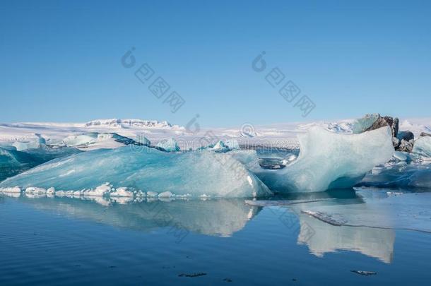 冰山采用乔<strong>库</strong>萨隆冰河环礁湖采用南方冰岛