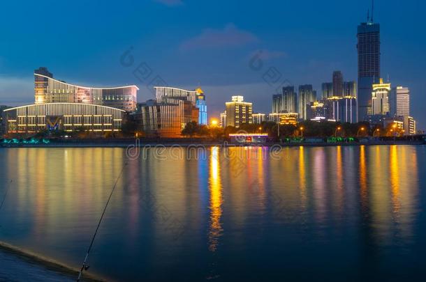 武汉城市夜地平线风景采用夏