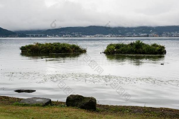 下雨的一天向湖苏瓦科-长野地方官的任期,黑色亮漆