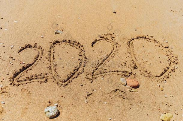 2020数字手写的字体向沙关于海海滩