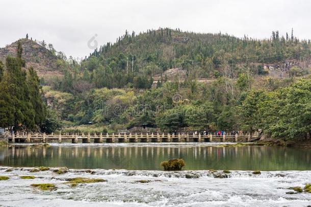 石头人名采用指已提到的人黄果树瀑布国家的公园采用贵珠