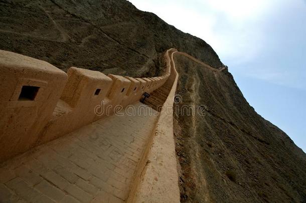 伟大的墙关于中国在它的西方的边在嘉峪关采用中国家伙
