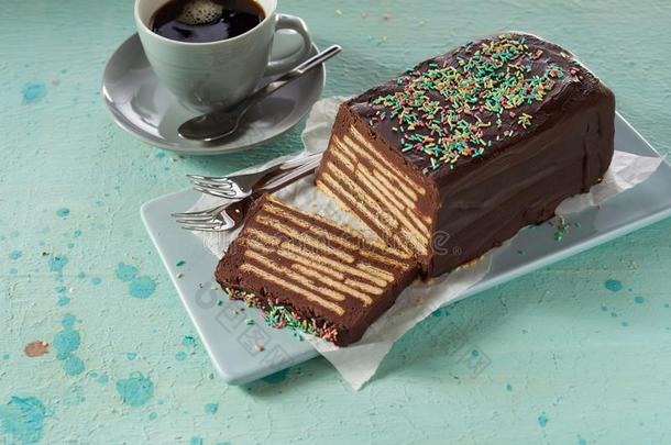 一条面包-合适的冷伊格尔巧克力蛋糕