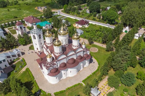 三人小组加粗修道院在近处城镇关于行为,斯摩棱斯克区