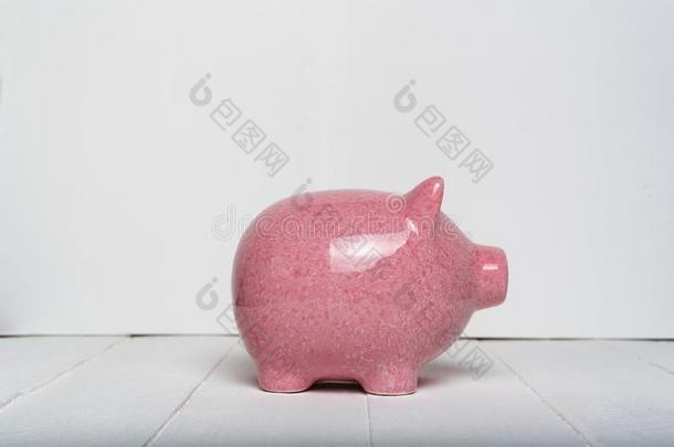 粉红色的猪猪gy银行向一光b一ckground.面看法