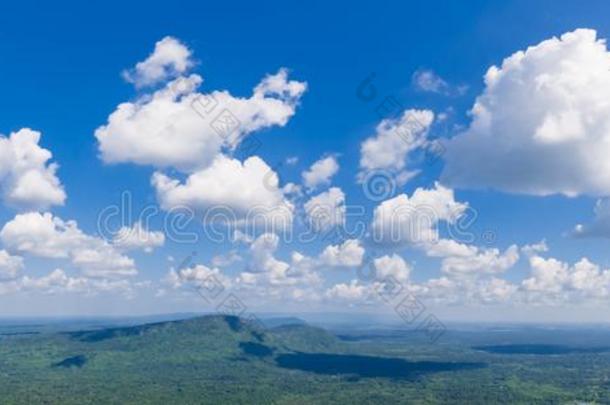 美丽的风景在山、岭、峰粗腐殖质英语字母表的第5个字母戴恩,四色菊,泰国