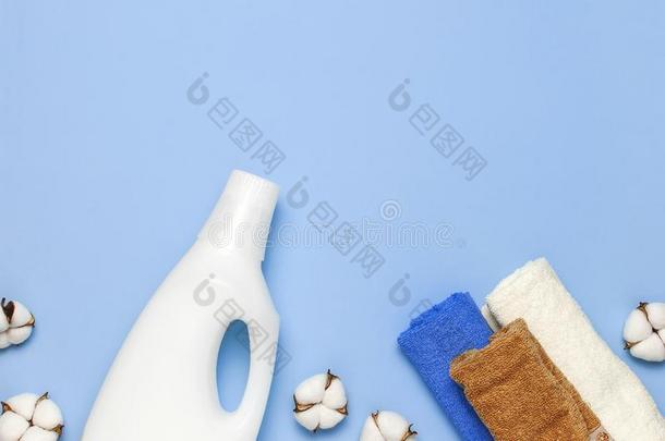 白色的塑料制品包装关于<strong>洗衣</strong>店洗涤剂,<strong>液</strong>体粉,用来表示某人或某物即主语本身