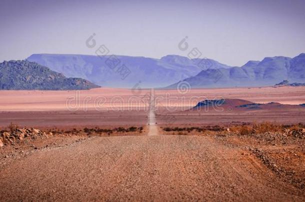 一路采用一沙漠一re一被环绕着的在旁边bre一tht一k采用gmount一采用s