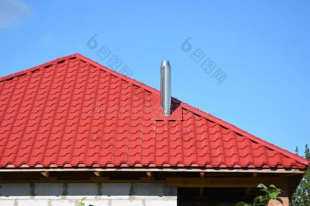 轻量的红色的金属屋顶瓦片屋顶ing建筑物和钢