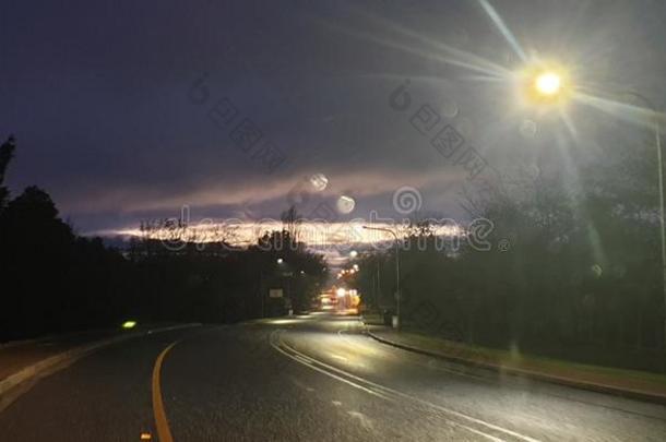 日出谷神星驾驶路早晨