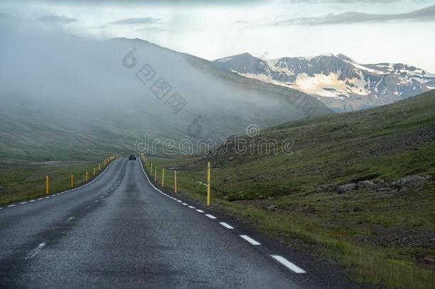 冰岛路风景和云和充足田
