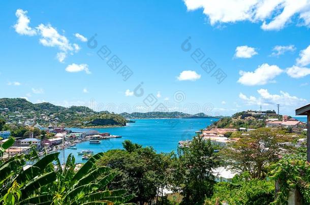 加勒比海海-格林纳达岛-圣人般的人男子名`英文字母表的第19个字母-内部的海港一