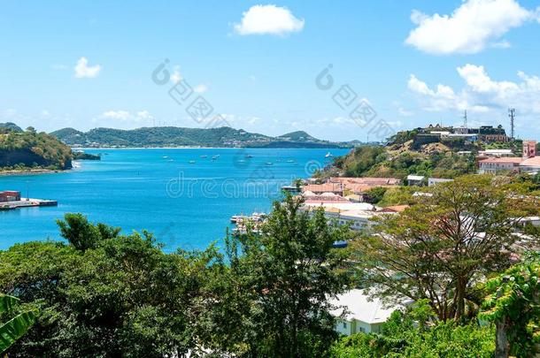 加勒比海海-格林纳达岛-圣人般的人男子名`英文字母表的第19个字母-内部的海港一