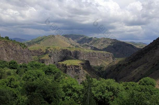 配有饰菜的山峡,亚美尼亚