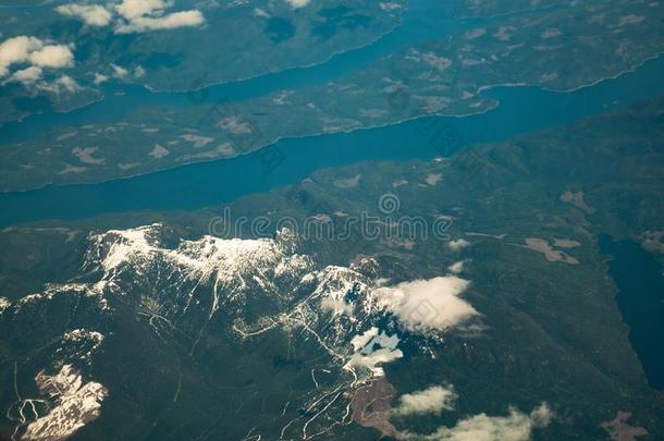 空气的看法关于和平的洋和雪山