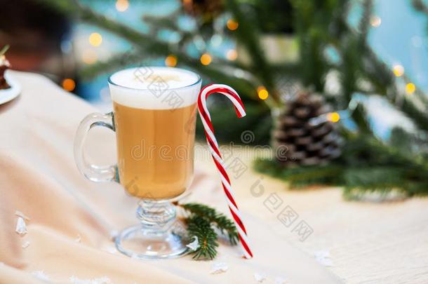 美味的卡普契诺咖啡咖啡豆杯子和圣诞节c和y甜的.<strong>防火墙</strong>