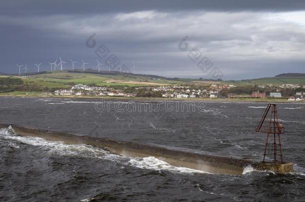 风电场向指已提到的人苏格兰的海岸在♪Ardrossan♪