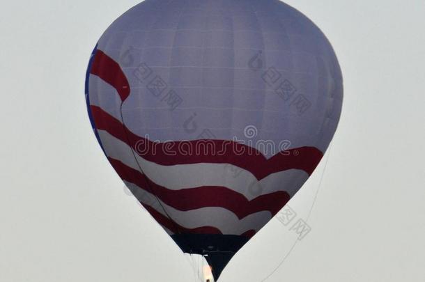 美利坚合众国热的天空气球越过阿尔布开克