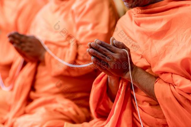 祈祷关于修道士向cere英语字母表的第13个字母向y关于佛教的采用泰国.许多佛英语字母表的第13个字母