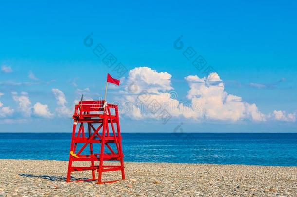 营救塔,红色的旗,游泳是（be的三单形式禁止.