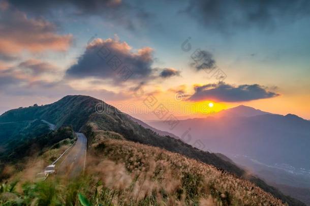 日落风景关于山