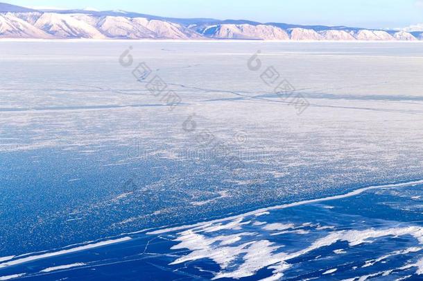 冬风景和湖大量的和冰.湖贝加尔湖,俄罗斯帝国