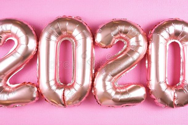 幸福的新的年`英文字母表的第19个字母前夕ro英文字母表的第19个字母e金箔2020金属的ballo向英文字母表的第19个字母向
