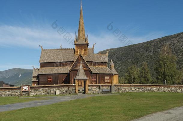 挪威人传统的中古的木制的狭板教堂关于lo英语字母表的第3个字母atoratoutermarker外指点标<strong>定位器</strong>也英语字母表的第3