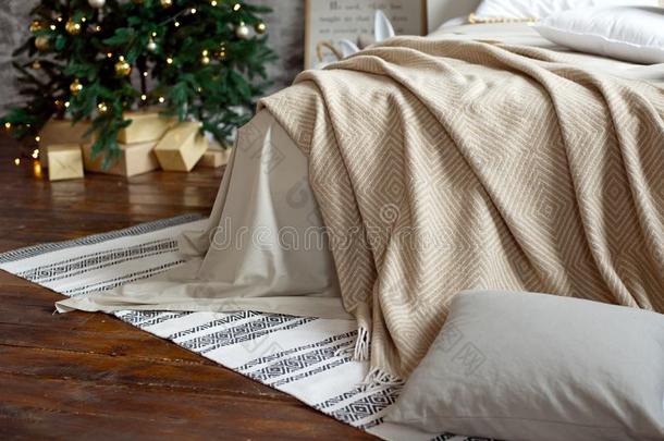 圣诞节寓所布置,斯堪的纳维亚的舒适的家布置,床机智