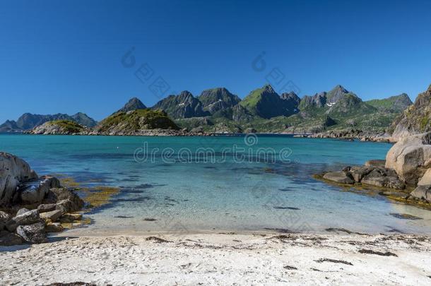 维斯特峡湾海岸线同样地看从指已提到的人沙的海滩采用指已提到的人=SwapOUT