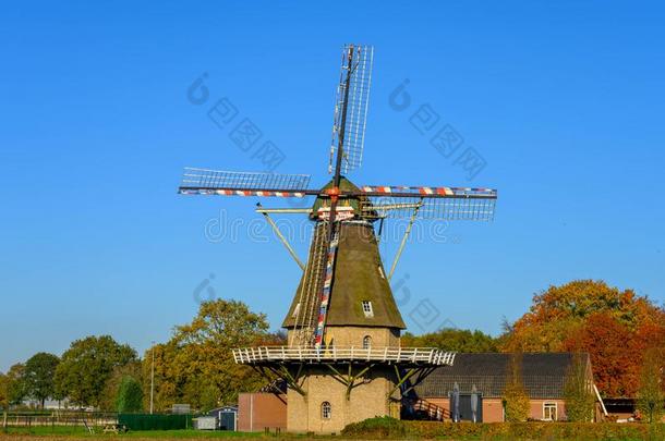 传统的荷兰人的风磨坊采用小时,北方-亚麻短纤维粗布,荷兰