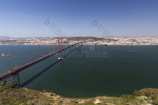 里斯本,25dem和需要阿布里尔桥和<strong>塔霍河河</strong>采用葡萄牙