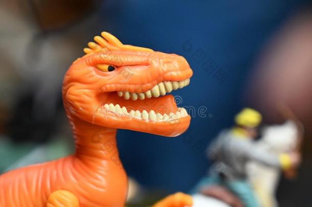 玩具桔子恐龙