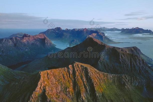 挪威风景空气的看法日落山旅行采用罗弗敦群岛