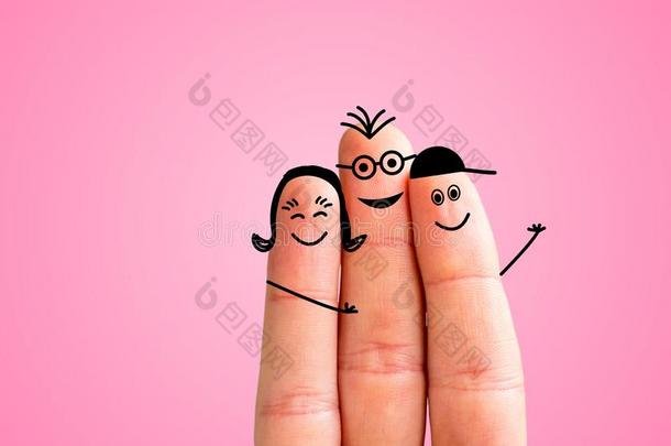 手指家庭观念:快乐的手指家庭微笑的.粉红色的后面