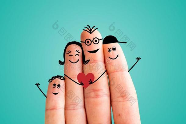 手指家庭观念:快乐的手指家庭微笑的.蓝色后面