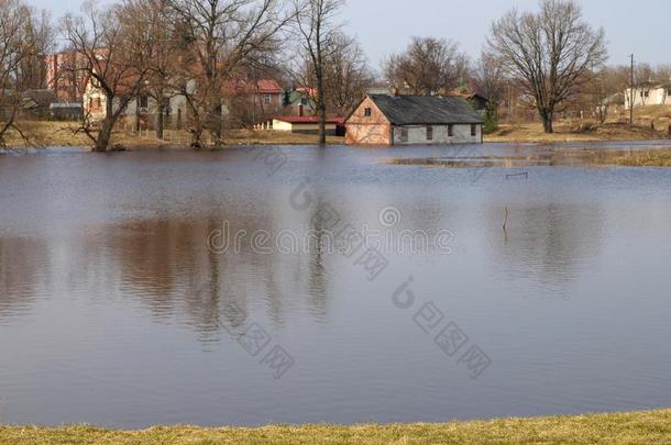 风景和被水淹的河