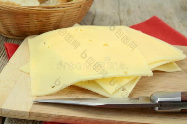 切成片关于瑞士干酪的一种