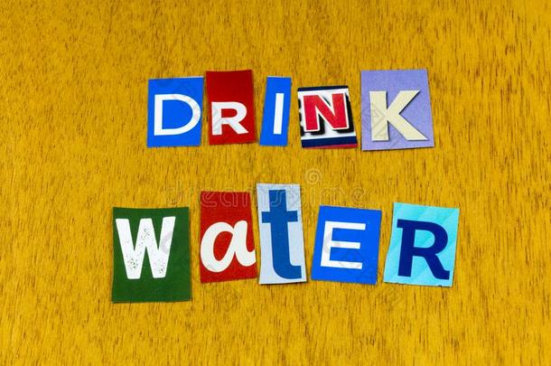 喝水水合物水合健康的生活方式自然的渴