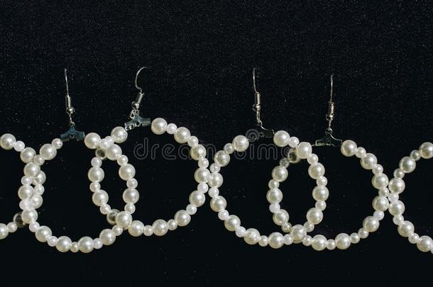 珍珠袖口手镯关于白色的海珍珠